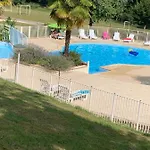 16 Paquerette Шале