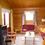 16 Paquerette Шале